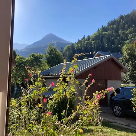 Les Bouvreuils Casa de Férias